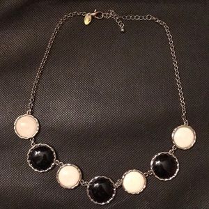 🔥PRICE DROP🔥Black and white necklace